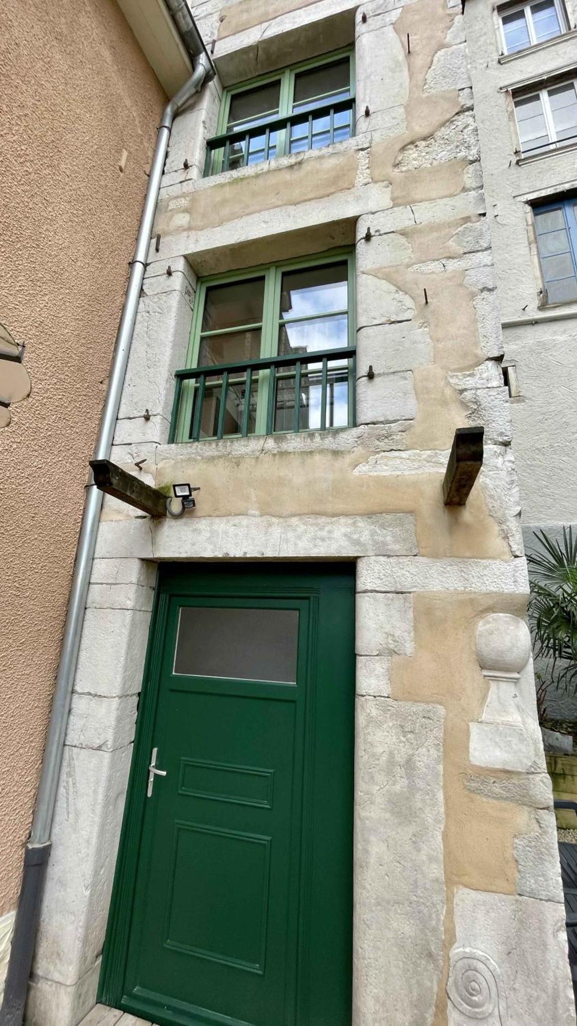 Appartement Au Calme Dans Le Quartier Historique Pour 4 Personnes Avec Espace Exterieur Pau Exteriér fotografie